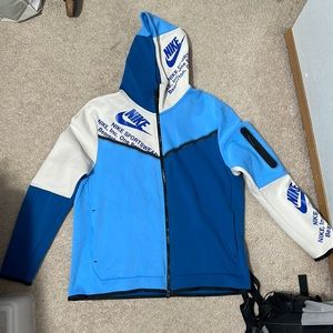 Nike tech fleece jacket